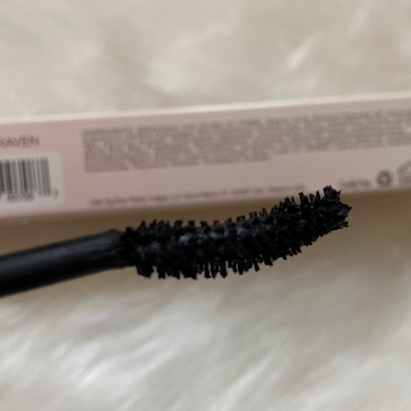 Barely used Pretty Vulgar the feathers mascara 19. Raven - Picture 9 of 12